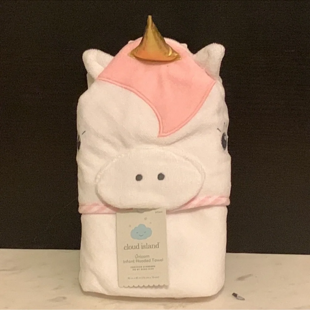 Cloud Island Unicorn Hooded Bath Towel